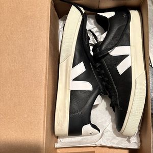 Veja Campo Chromefree Black/White